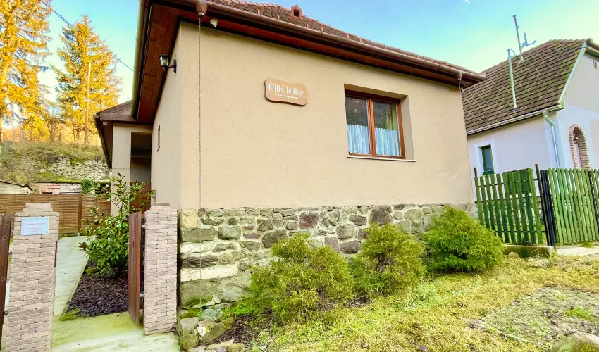 Pilis Lelke Vendghz Pilisszentllek - Szilveszter (min. 2 j)