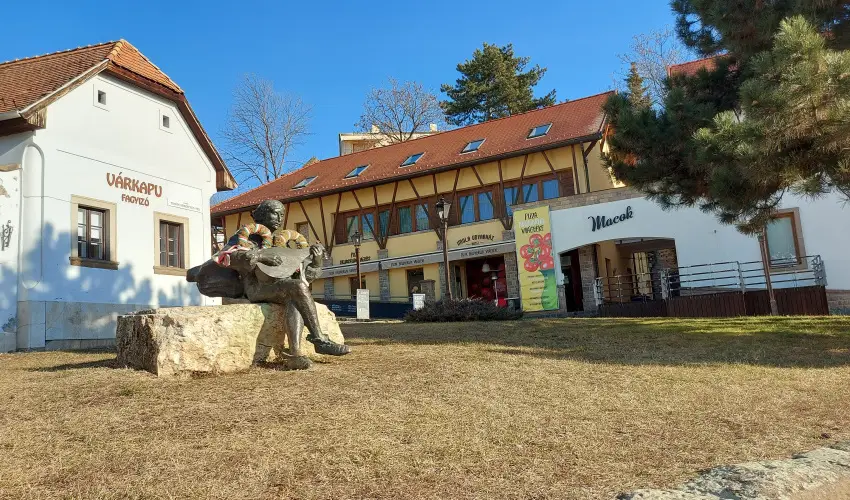 Pitypang Apartman Eger - Szilveszter (min. 2 j)