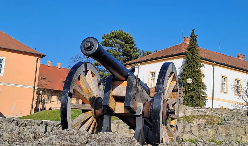 Pitypang Apartman Eger - Szilveszter (min. 2 j)