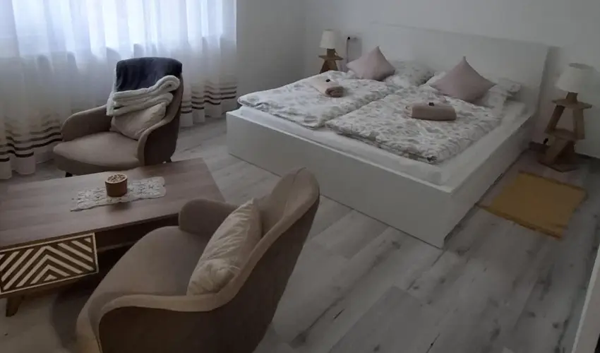 Pitypang Apartman Eger - Szilveszter (min. 2 j)