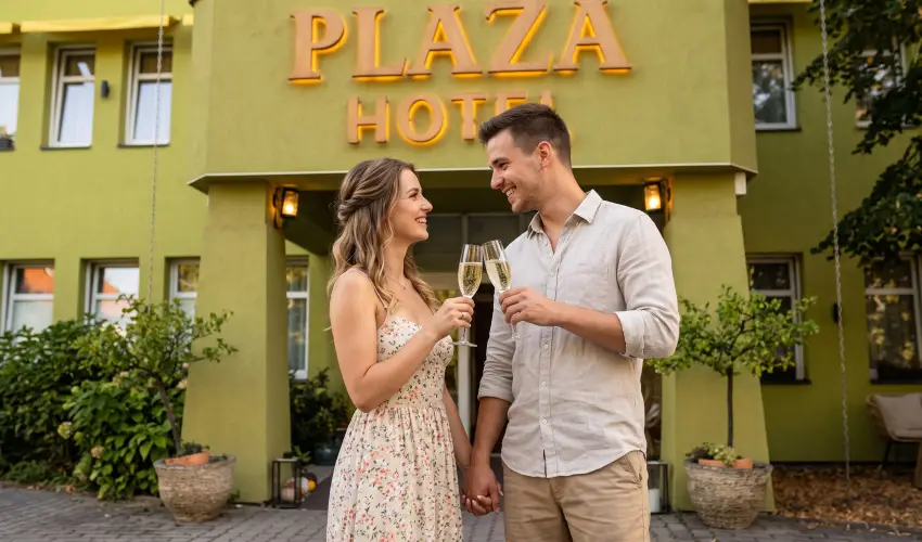 Pl�za Hotel Gyula Gyula - Szilveszteri csomag (min. 3 �j)