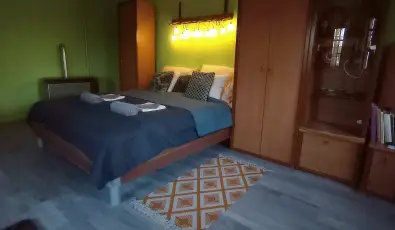 P�ni Kuck� Vend�gh�z �s Minifarm  Hossz�v�lgy