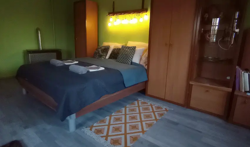 P�ni Kuck� Vend�gh�z �s Minifarm  Hossz�v�lgy - Szilveszter