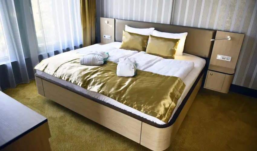 Portobello Wellness & Yacht Hotel Esztergom Esztergom - Szilveszter (min. 2 j)