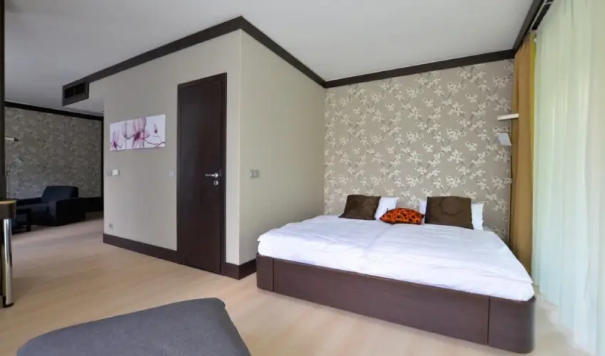 Portobello Wellness & Yacht Hotel Esztergom Esztergom - Szilveszter (min. 2 �j)