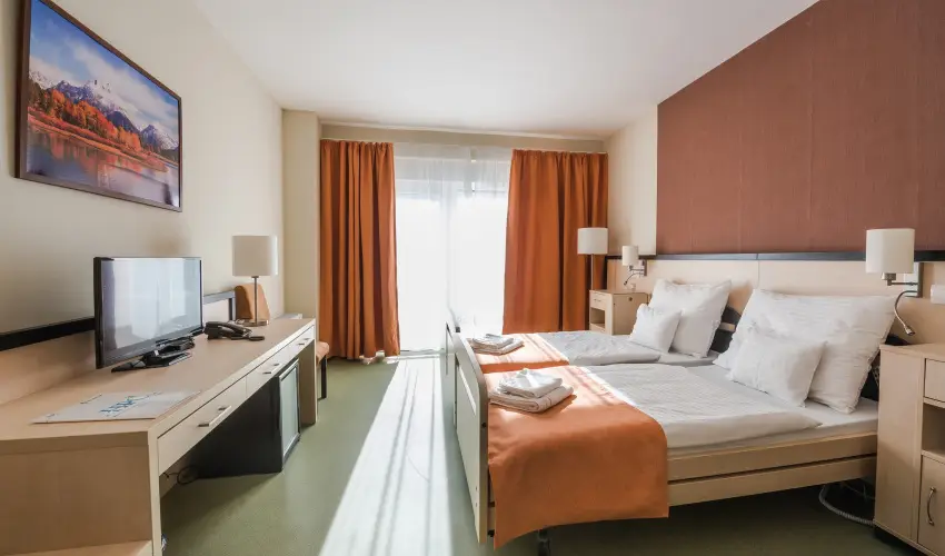 Harknyi Psoriasis Centrum Harkny - Szilveszteri pezsgs (min. 2 j)