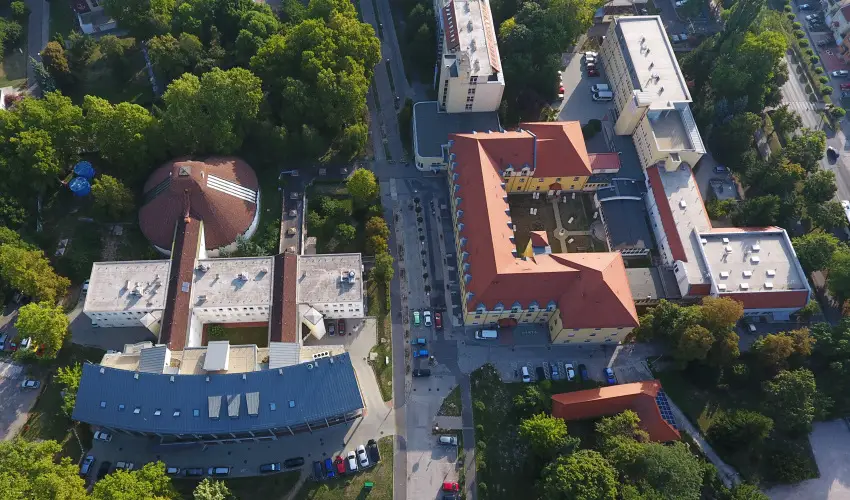 Harknyi Psoriasis Centrum Harkny - Szilveszteri pezsgs (min. 2 j)