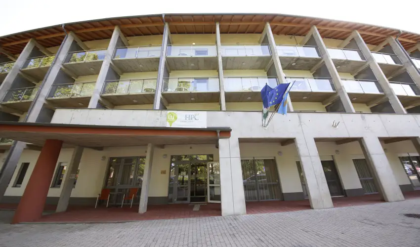 Harknyi Psoriasis Centrum Harkny - Szilveszteri pezsgs (min. 2 j)