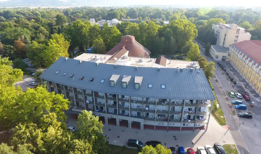 Harknyi Psoriasis Centrum Harkny - Szilveszteri pezsgs (min. 2 j)