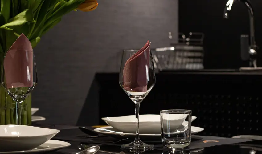 R31 Residence Srvr - Szilveszter (min. 2 j)