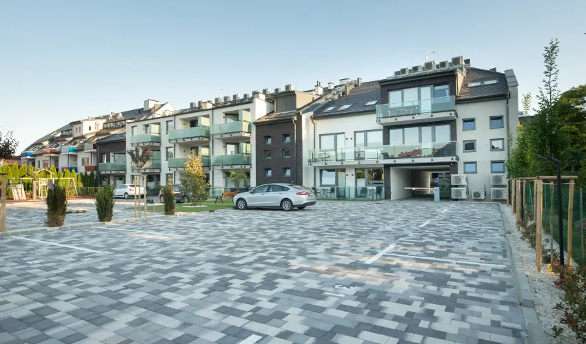 R31 Residence Srvr - Szilveszter (min. 2 j)