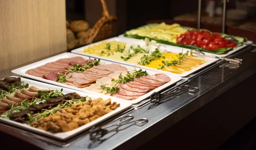 R31 Residence Srvr - Szilveszter (min. 2 j)