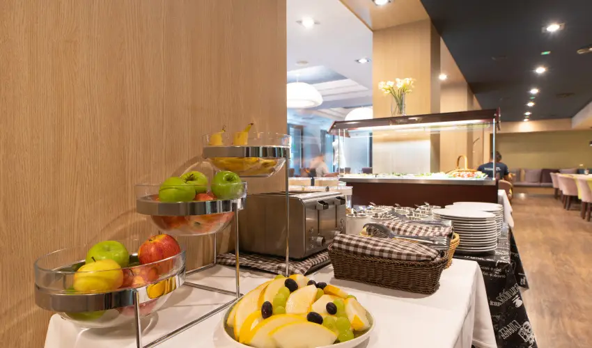 R31 Residence Srvr - Szilveszter (min. 2 j)