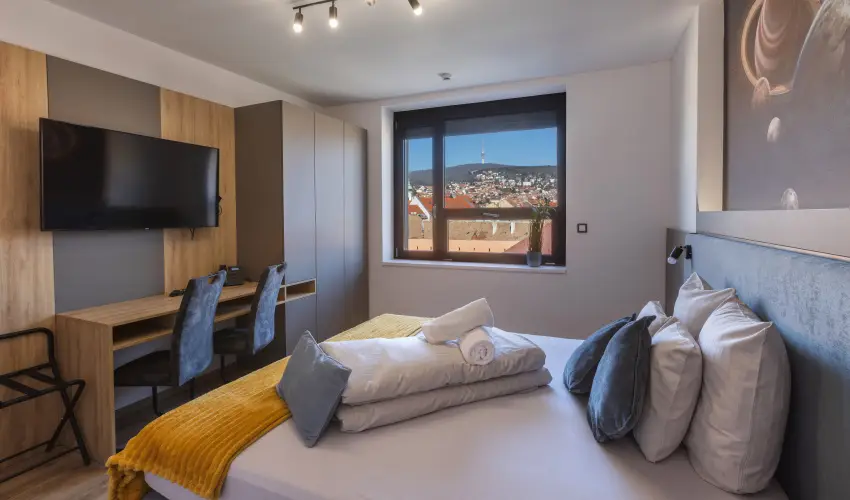 R73 Residences Pcs - Szilveszter (min. 3 j)