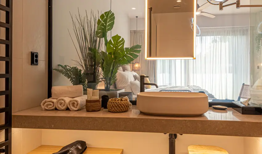 REED Luxury Hotel & Bistro Sifok - Szilveszter (min. 2 j)