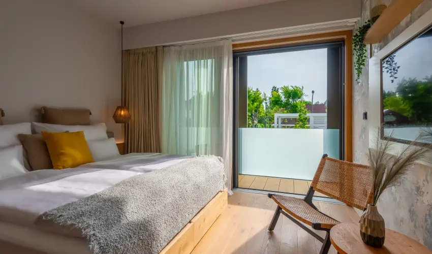 REED Luxury Hotel & Bistro Sifok - Szilveszter (min. 2 j)