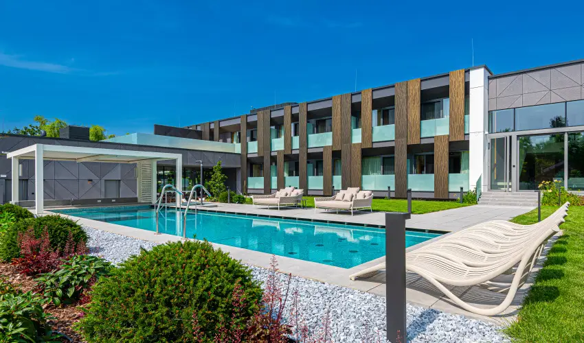 REED Luxury Hotel & Bistro Sifok - Szilveszter (min. 2 j)