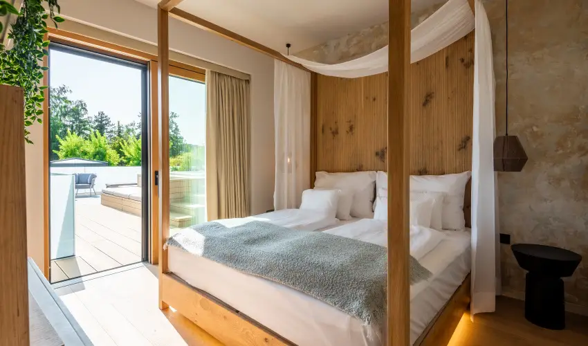 REED Luxury Hotel & Bistro Sifok - Szilveszter (min. 2 j)