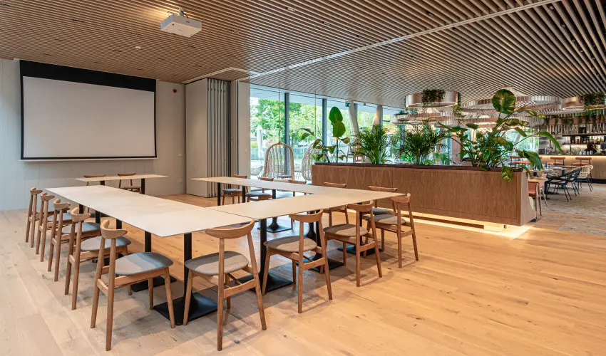 REED Luxury Hotel & Bistro Sifok - Szilveszter (min. 2 j)