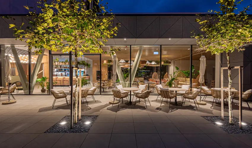 REED Luxury Hotel & Bistro Sifok - Szilveszter (min. 2 j)