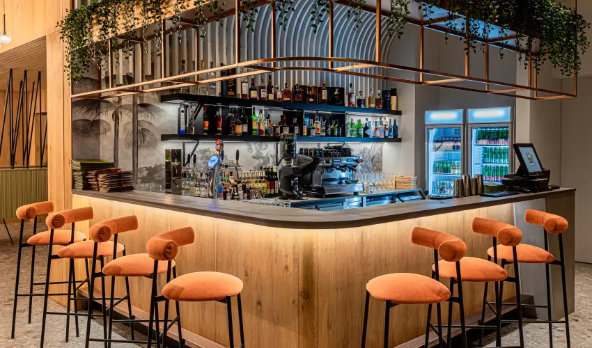 REED Luxury Hotel & Bistro Sifok - Szilveszter (min. 2 j)