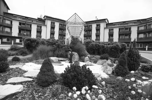 Lotus Therme Hotel & Spa - Szilveszter (min. 2 �j)