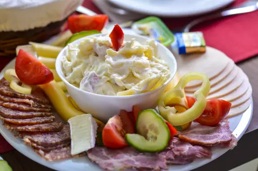 Royal Club Hotel - Szilveszter (min. 4 �j)