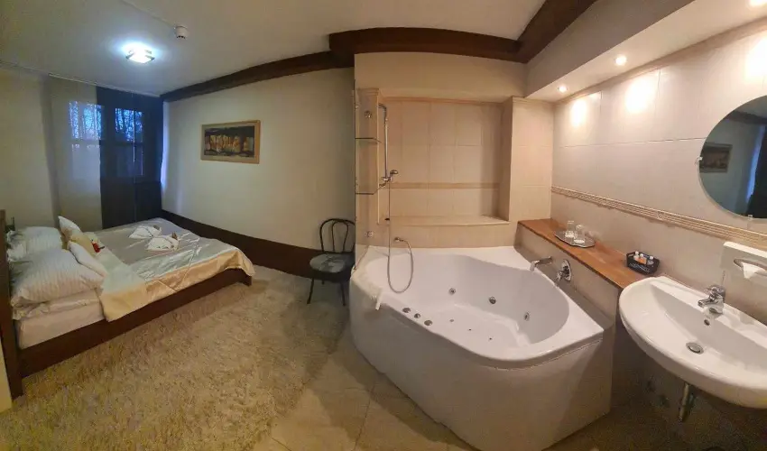 Salg Hotel Salgtarjn-Eresztvny - Szilveszter (min. 2 j)