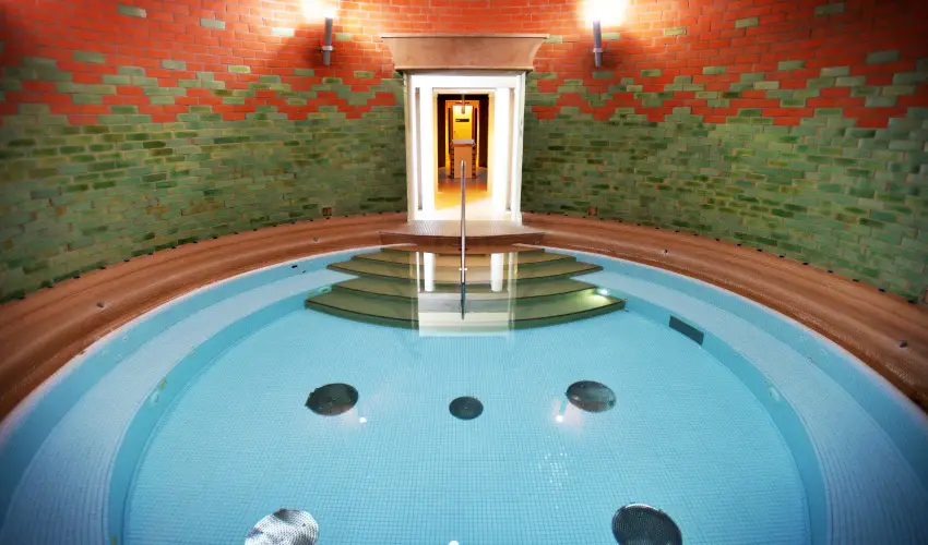 Hunguest Saliris Egerszal�k - Szilveszter (min. 3 �j)