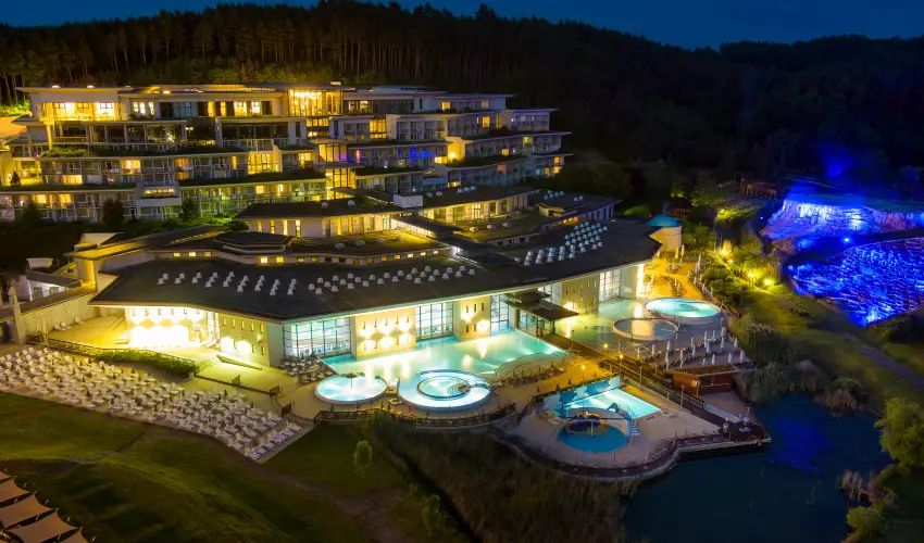 Hunguest Saliris Egerszal�k - Szilveszter (min. 3 �j)