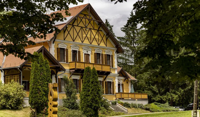 Sasr�ti Vad�szkast�ly Almamell�k - Szilveszter