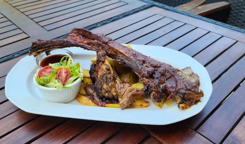 Sasr�ti Vad�szkast�ly Almamell�k - Szilveszter