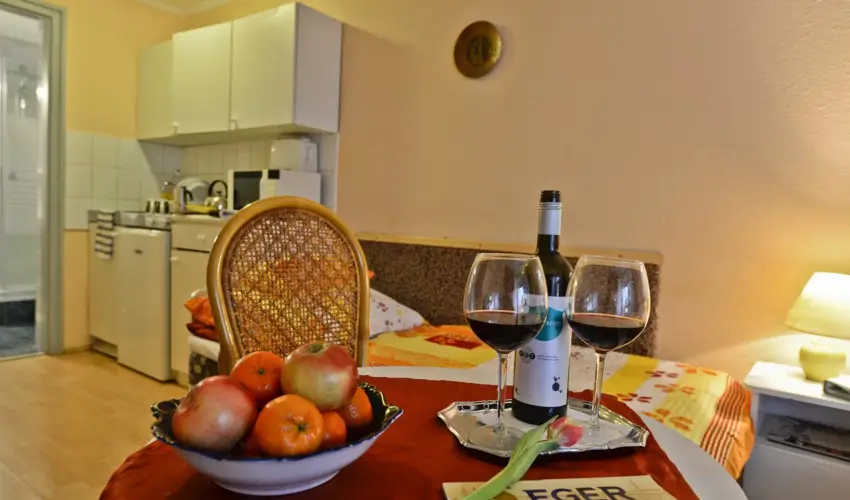 Siesta Vend�gh�z Eger - Szilveszter (min. 2 �j)