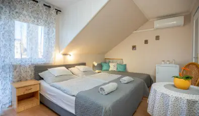 Siesta Vend�gh�z Eger