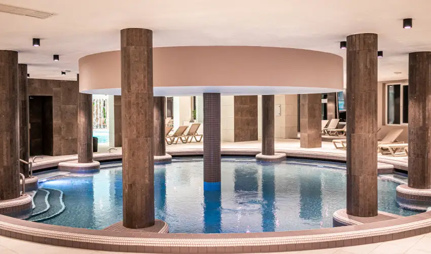 Ambient Hotel & ThermalSPA**** Sikonda - Szilveszter (min. 2 j)