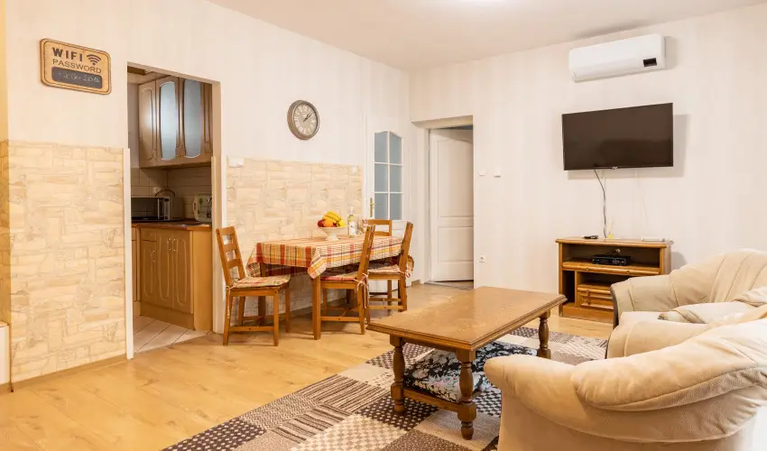 Skorpi Lak3 Hajdszoboszl - Szilveszter (min. 3 j)