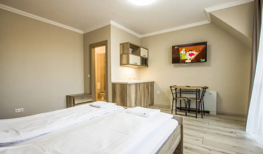 Skorpi Lak Hajdszoboszl - Szilveszter (min. 3 j)