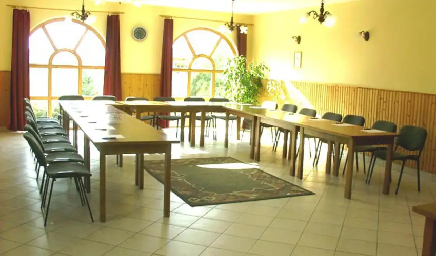 Sokor Fogad Sokorptka - Szilveszter