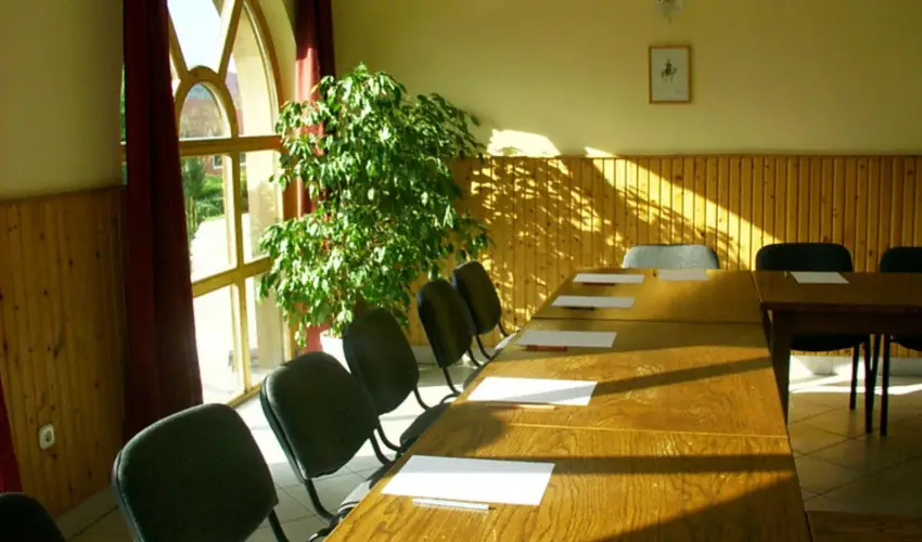 Sokor Fogad Sokorptka - Szilveszter