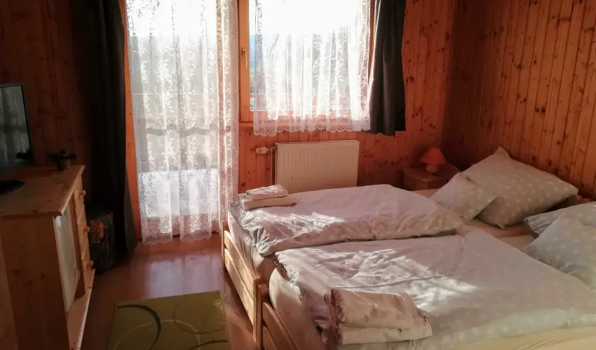 Sokor Fogad Sokorptka - Szilveszter