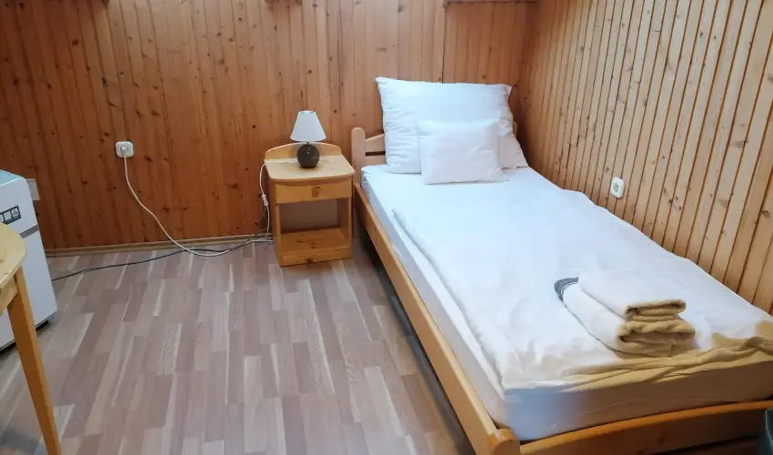 Sokor Fogad Sokorptka - Szilveszter