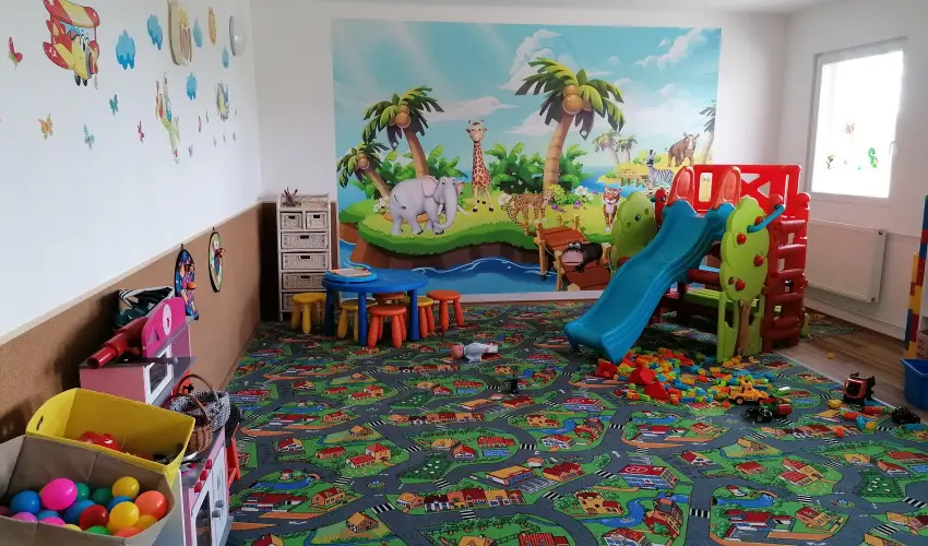 Sokor Fogad Sokorptka - Szilveszter