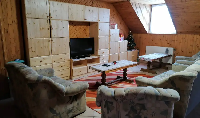 Sokor Fogad Sokorptka - Szilveszter