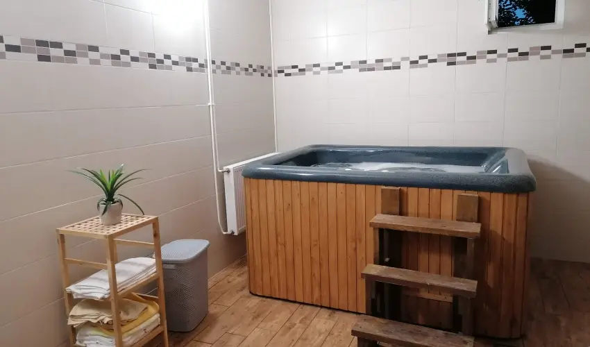 Sokor Fogad Sokorptka - Szilveszter