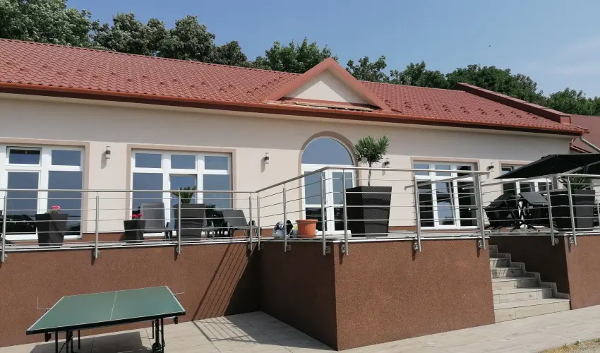 Sokor Fogad Sokorptka - Szilveszter