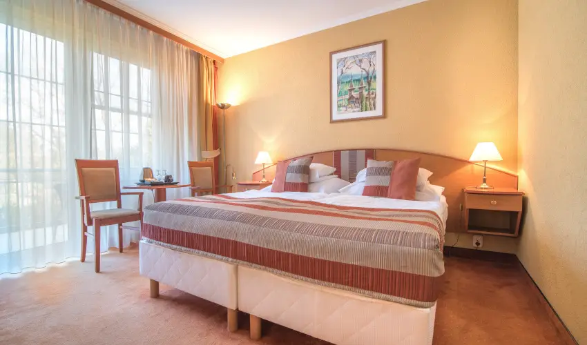 Hotel Spa H�v�z H�v�z - Szilveszter (min. 2 �j)