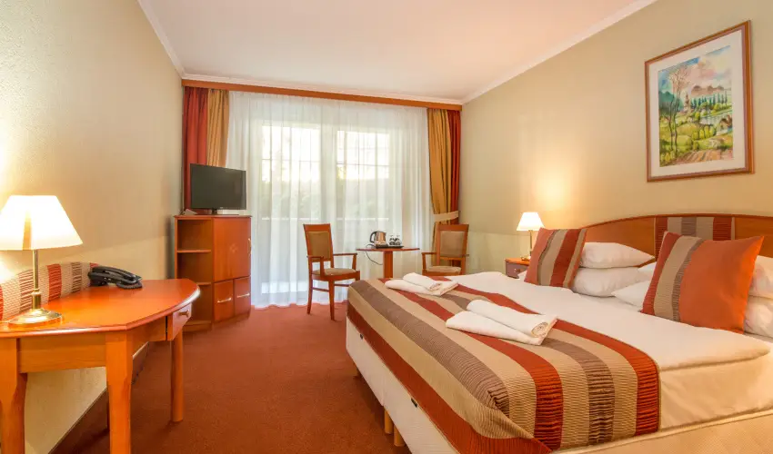 Hotel Spa H�v�z H�v�z - Szilveszter (min. 2 �j)