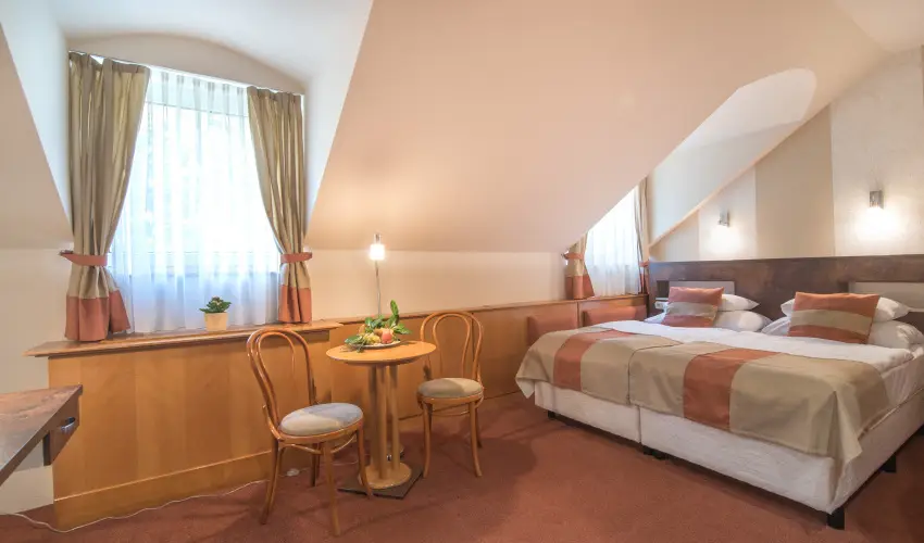 Hotel Spa H�v�z H�v�z - Szilveszter (min. 2 �j)