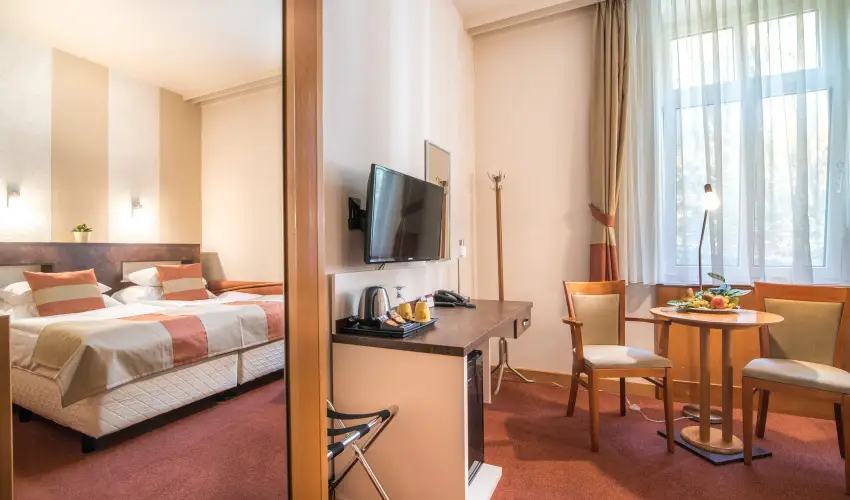Hotel Spa H�v�z H�v�z - Szilveszter (min. 2 �j)