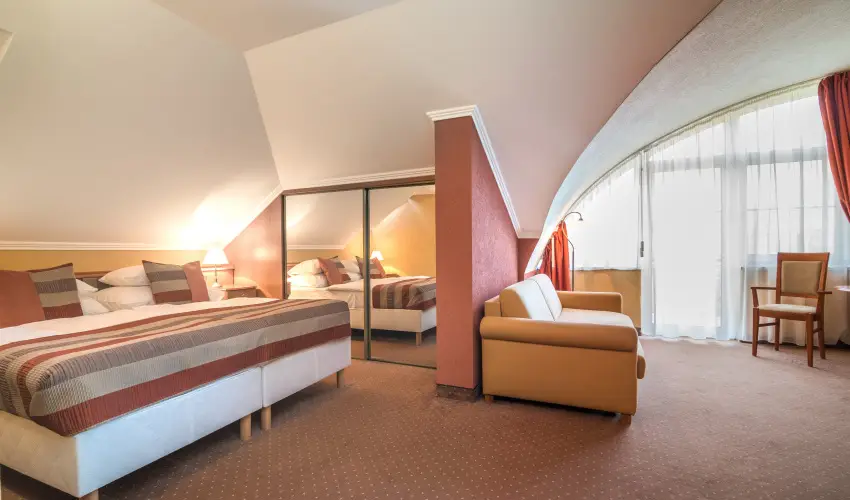 Hotel Spa H�v�z H�v�z - Szilveszter (min. 2 �j)